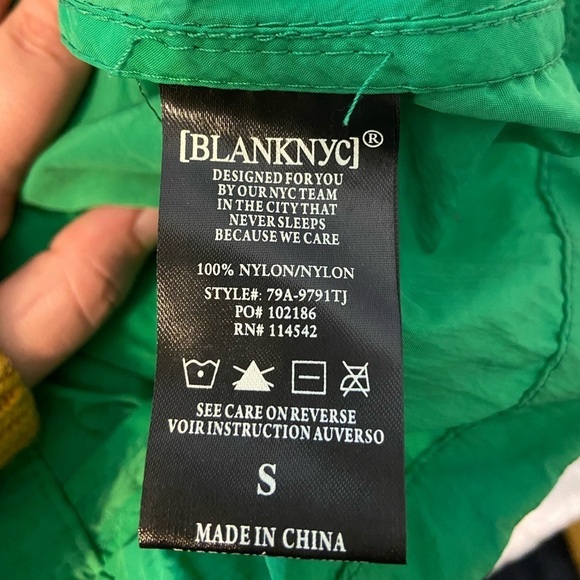 Blank NYC Vibrant Kelly Green Hooded Windbreaker - Picture 4 of 4